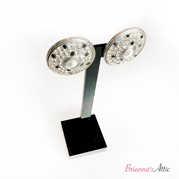Silver with Black Stones clip on Earrings - Picture 4 of 7
